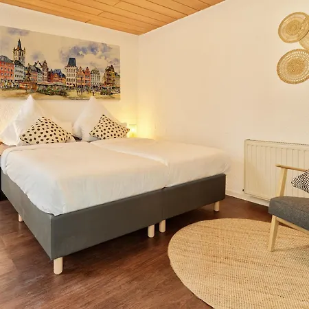 Apartment Marx - In Zentraler Lage - Ideal Für 2 Personen, Mit Waschmaschine